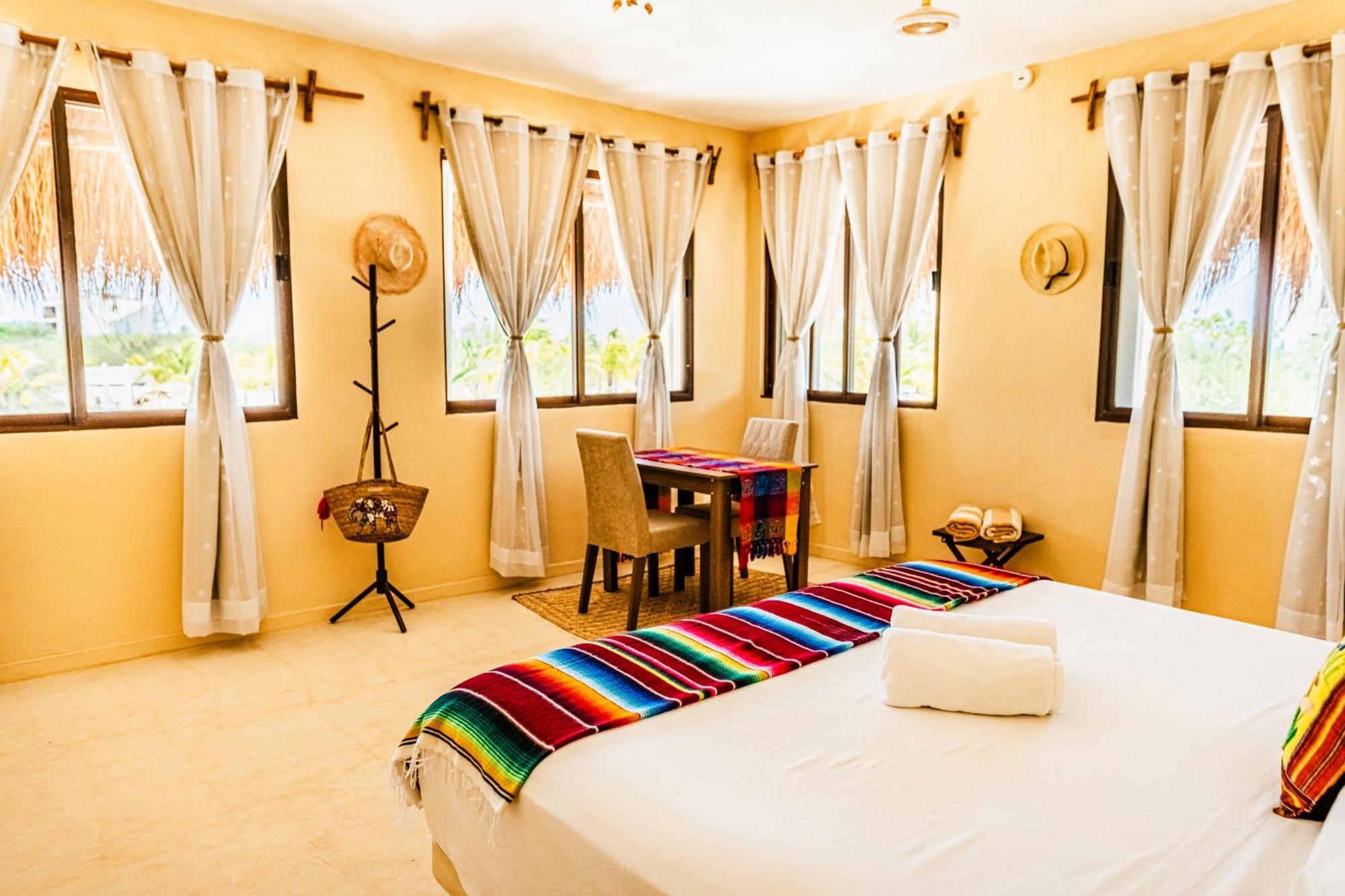 Atenea Holbox Bagian luar foto